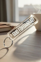Nyckelring | “Gud förbannat” i spegelplast – Rolig svensk design & perfekt present