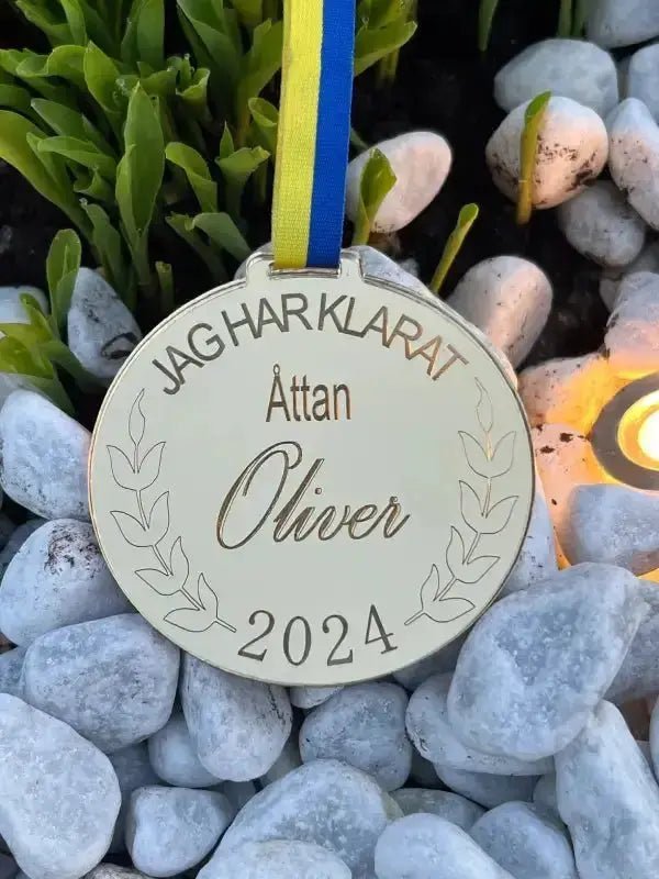 Avslutningspresent | Medalj | åttan - Engwek.se