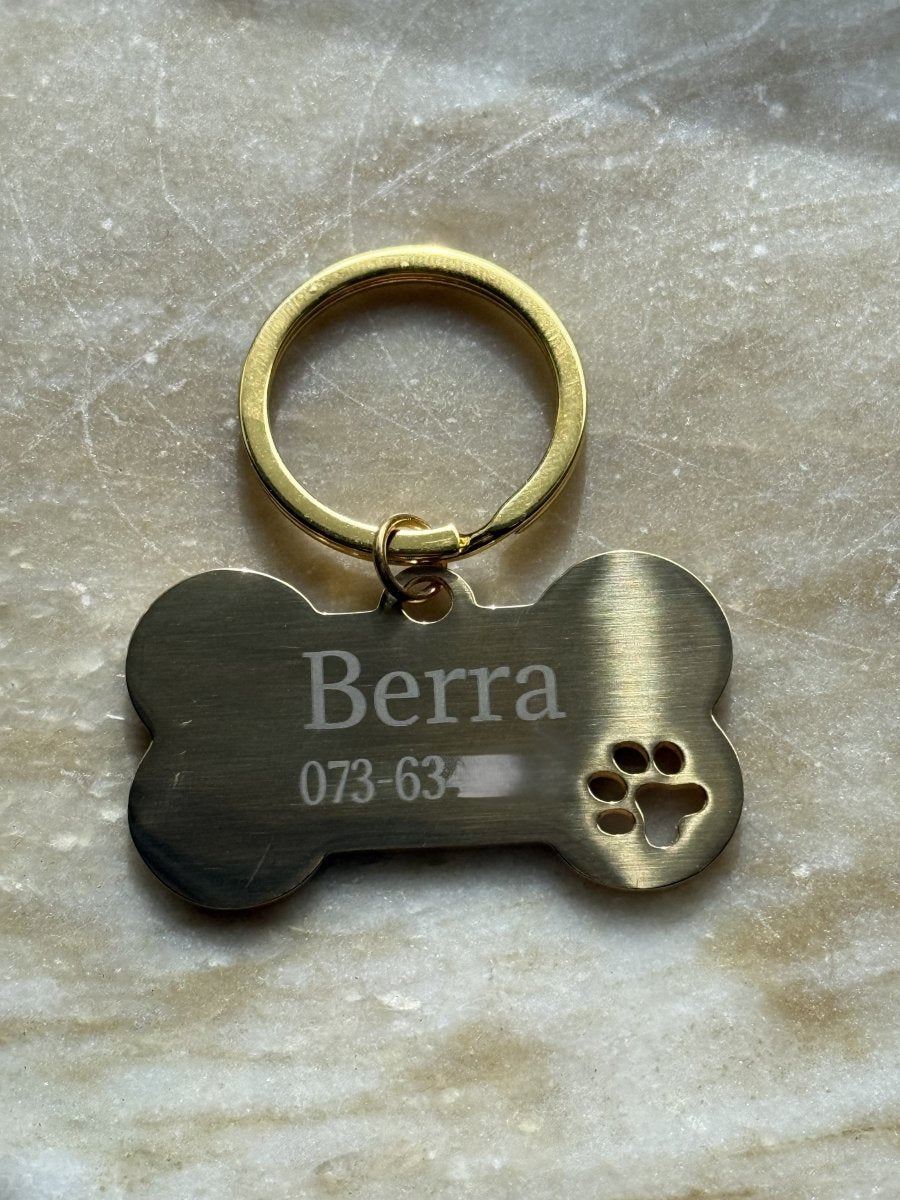 Hundbricka med gravyr – Personlig ID-bricka | Engwek - Engwek.se