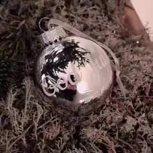 Julgranskula | julkula silver med egen text - Engwek.se