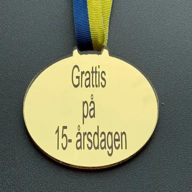 Medalj | Grattis på 15 - årsdagen - ByEngwek