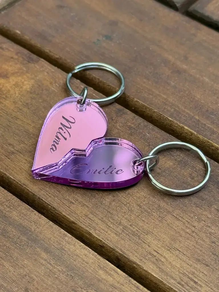 Nyckelring - Halvt hjärta i spegelplast (rosa) - Express - presenter