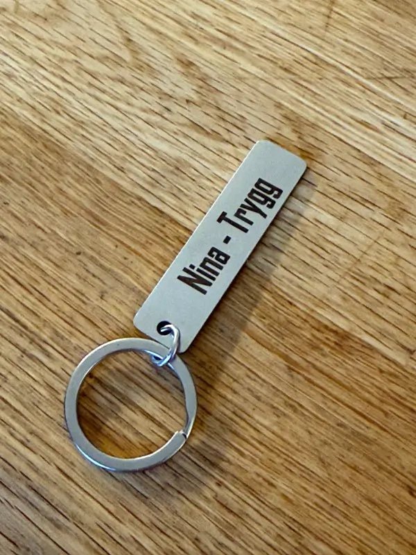 Nyckelring | skriv din text - ByEngwek