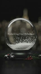 Nyckelring | “Gud förbannat” i spegelplast – Rolig svensk design & perfekt present