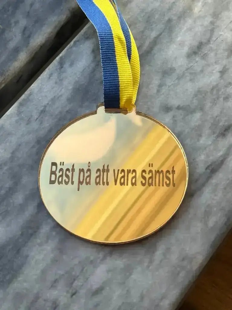Rolig medalj – Bäst på att vara sämst | Skämtpresent - Engwek.se
